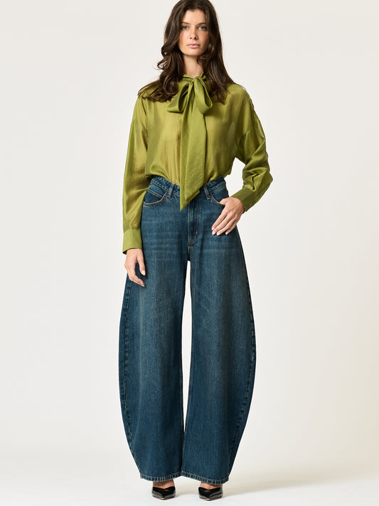 Jessie Barrel Jean — Dark City Wash