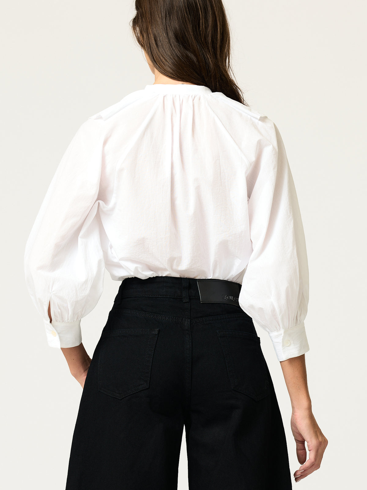 Jessie Barrel Jean — Black